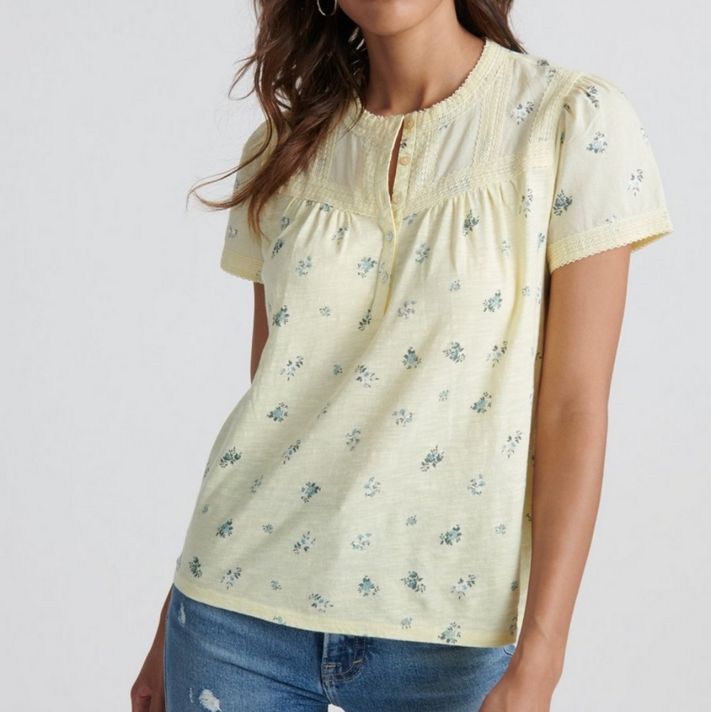 Lucky Brand Pale Yellow Lace Trim Printed Henley